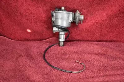 12/1974-7/1976 Datsun 280Z distributor dizzy D6F4-03 22100-N4300 M/T OEM refurb