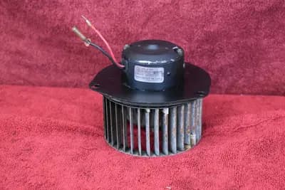70-71.5 Datsun 240Z heater blow motor + fan OEM used E4405 w/metal fan