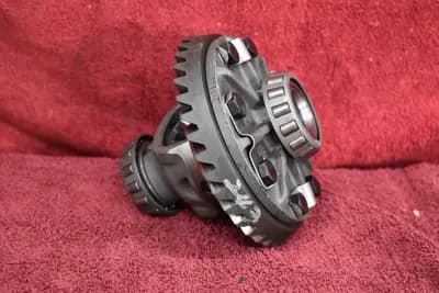 70-74 Datsun 240Z 260Z R180 differential 37:11 3.36 OEM used drop-out only