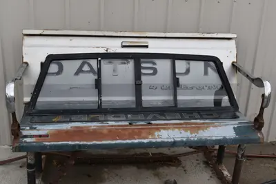 83-86 Nissan 720 truck King Cab rear back sliding glass window OEM used