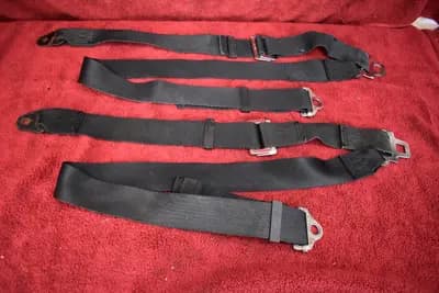 1970 71 Datsun 240Z series 1 lap seat belt pair OEM used *READ