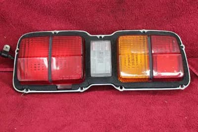 74-76 Toyota Corona hard top RT114 RH right passenger taillight assembly OEM