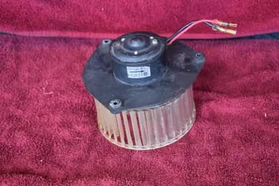 72-73 Datsun 240Z heater blow motor + fan OEM used E4405 w/plastic fan