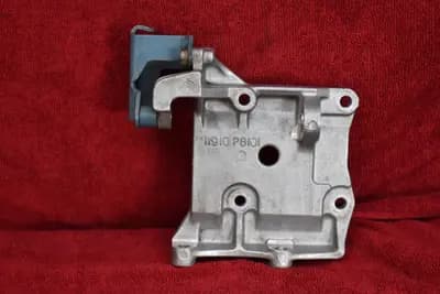 Datsun 280ZX A/C compresssor bracket aluminum 11910 P8101 OEM used