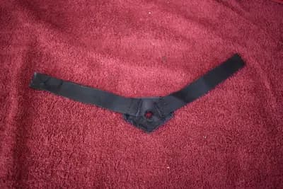 72-73 Datsun 240Z seat belt buckle retainer strap OEM used