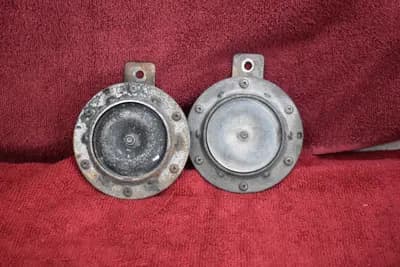 77-78 Datsun 280Z horn pair high/low dated 8/76 + 8/77 OEM used