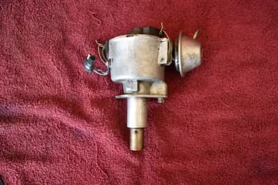 1974 Datsun 260Z dustributor dizzy D6F3-01 OEM ued CORE (?)