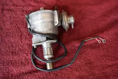 12/1974-7/1976 Datsun 280Z distributor dizzy D6F4-03 22100-N4300 M/T OEM CORE