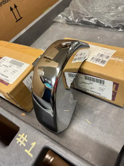 Porsche 911 Right Front Bumper Overrider