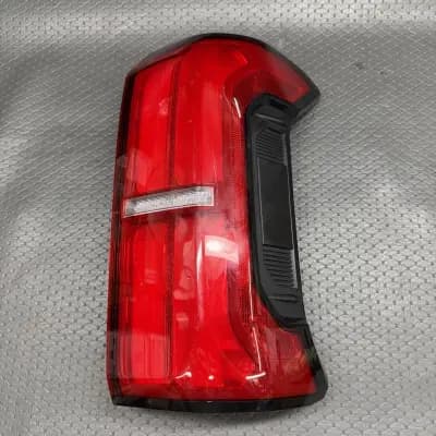 2024-2026 TOYOTA TACOMA LED TAIL LIGHT LED RIGHT PASSENGER SIDE OEM *Damaged*