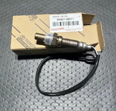 TOYOTA Genuine 89467-48011 Air and Fuel Ratio Oxygen Sensor