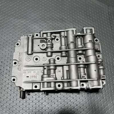 81-85 Mercedes R107 380SL 380SE Transmission Valve Body 1262772901 Oem