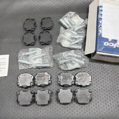 Genuine OEM GM 19169648 17D1185MH Disc Brake Pad Set