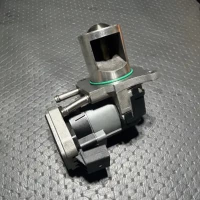 A6421400460 EGR Valve for Mercedes-Benz OM642 Engine E320 R320 ML320 GL320 GL350