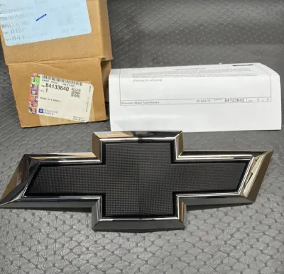2019-22 Chevrolet Silverado 1500 Black & Chrome Bowtie Grille Emblem new OEM