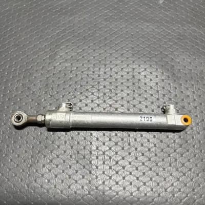 Mercedes R129 SL320 SL500 convertible top cylinder 1298002072 Oem