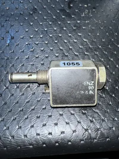 Mercedes W116 kick down solenoid transmission 0003040890 Oem