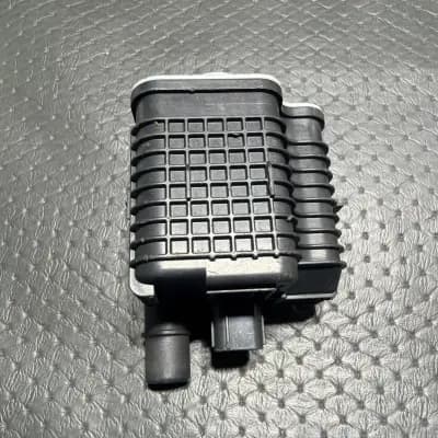 Vapor Canister Valve Leak Check Sensor 20825AA000 For Subaru WRX STI 2013-2019