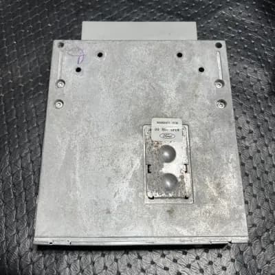 1983 FORD MUSTANG LX CONVERTIBLE V6 ECM ENGINE CONTROL MODULE E4VF12A650A2A Oem
