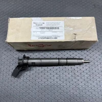 Genuine Porsche Cayenne 3.0 Diesel Injector 958-110-128-21