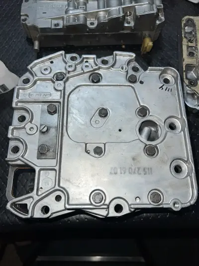 Mercedes W123 Automatic Transmission 722.122 Valve Body 1152772001 Genuine Oem