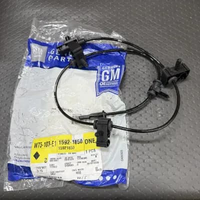 ABS GM Genuine Wheel Speed Sensor Left Rear 15921850 OEM New