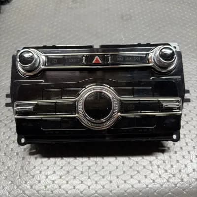 2023 Lincoln Nautilus Heater A/C Climate Temperature Control OEM LJ7T-18A802-EG