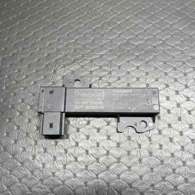 13-19 FORD ESCAPE CONSOLE SMART KEYLESS KEY LESS ENTRY ANTENNA MODULE KV OEM