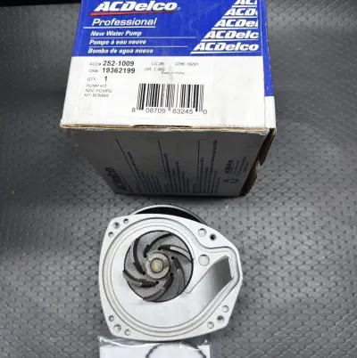 New GENUINE Engine Water Pump ACDelco 252-1009 For Chevy Malibu 2.5L Gm 19362199
