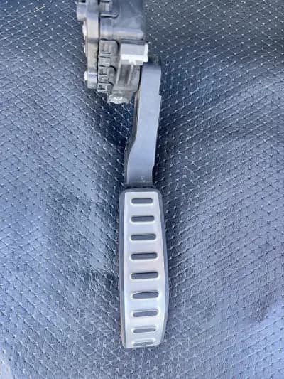 03-10 Porsche Cayenne 955 957 Gas Throttle Pedal Accelerator 7L0723507B OEM