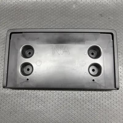 NEW Genuine GM 25776408 License Plate Bracket 2010-2016 Cadillac SRX