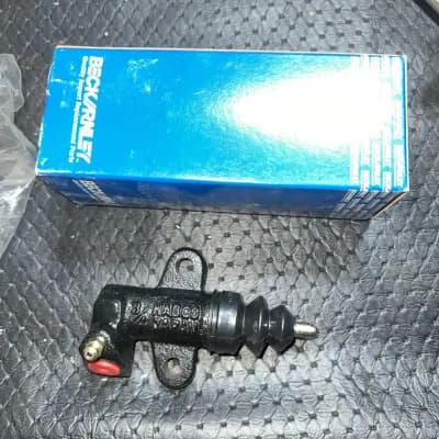 Clutch Slave Cylinder Beck/Arnley 072-9277
