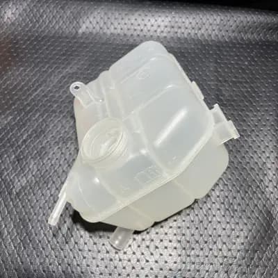 NEW Oem Gm Radiator Coolant Recovery Tank 22950436 Chevy Buick Cadillac 10-20