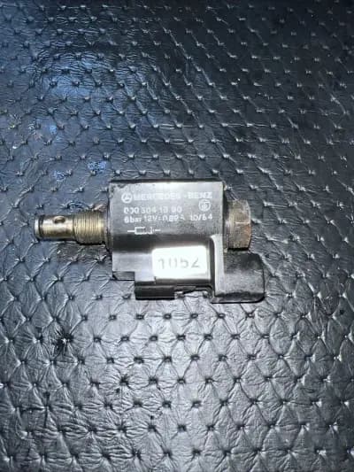 Mercedes 201 190E 722.3 W126 Automatic Gearbox Kickdown Solenoid 0003041890 Oem