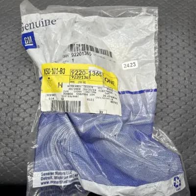 NEW GM OEM 10-15 CAMARO COOLING RADIATOR COMPONENTS- FILLER TUBE GMC 92201365