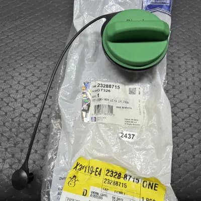 07 - 10 CHEVY SILVERADO HD FUEL DIESEL TANK FILLER CAP WITH TETHER OEM NEW GT326