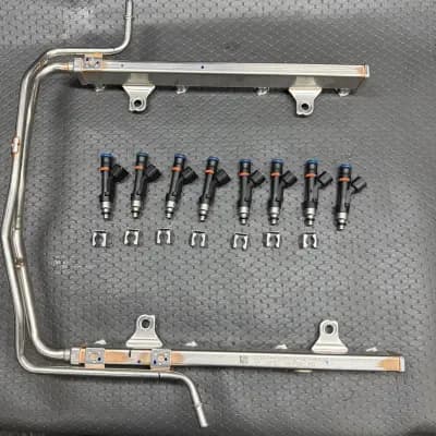 2024-26 Ford Mustang GT Dark Horse Oem Fuel Rail And Injectors JR3E-9F792-AD