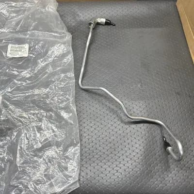 New Genuine GM Fuel Feed Pipe 98006529