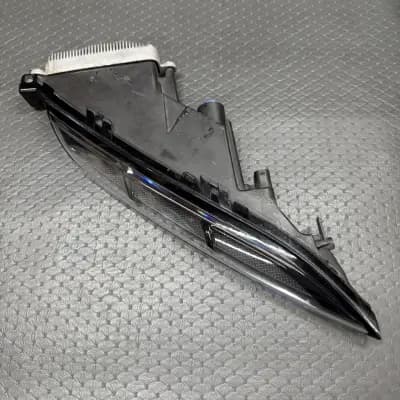 PORSCHE MACAN RIGHT PASSENGER DAYTIME RUNNING TURN RH SIGNAL OEM 95B953082B