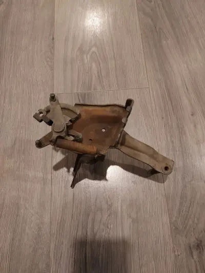 86-92 Toyota Supra 7mge Throttle Linkage Bracket Assembly