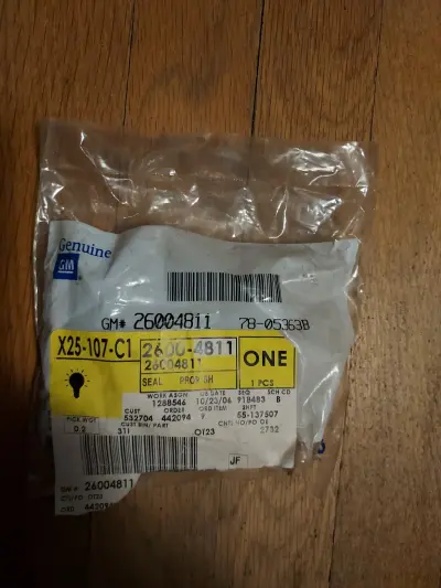 Differential Pinion Seal GM Genuine 26004811 OEM NEW