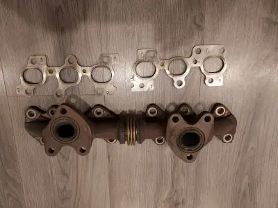Toyota Aristo Supra 2JZGTE 3.0L Twin Turbo Exhaust Manifold OEM