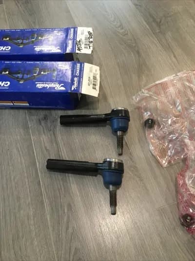 03-14 Chevrolet Express GMC Savanna 2x Outer Tie Rod Ends Raybestos 401-2024 New