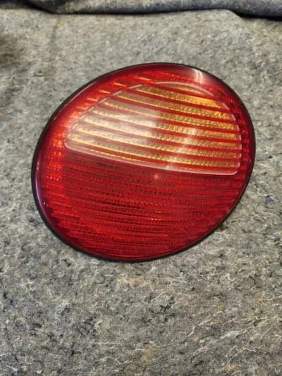 1998-2005 Volkswagen Beetle Passenger Right Side Tail Light Taillight Oem Vw