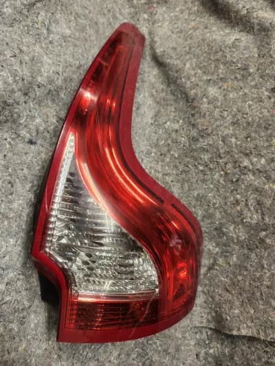 Volvo XC60 Passenger Right RH Outer Taillight Tail Light Lamp 2010-2017 OEM