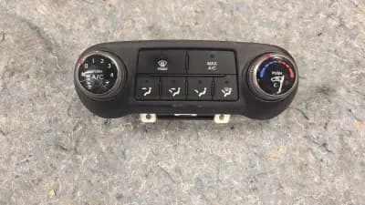 2010-2013 Hyundai Tucson AC Heater Temperature Climate Control OEM