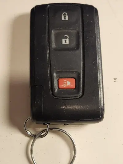 Toyota Prius 2008 key