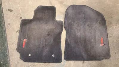 OEM Used Carpet Front Floor Mats For Pontiac Vibe