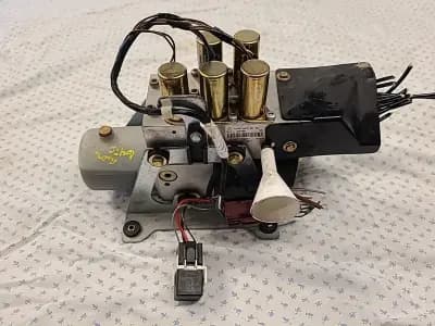 01-03 Mercedes W208 CLK430 Convertible Top Hydraulic Pump Motor