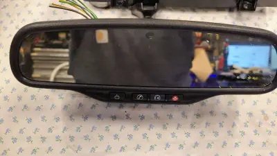2007-2013 Chevy Silverado Sierra Rearview Mirror On star Auto Dim OEM 15816792